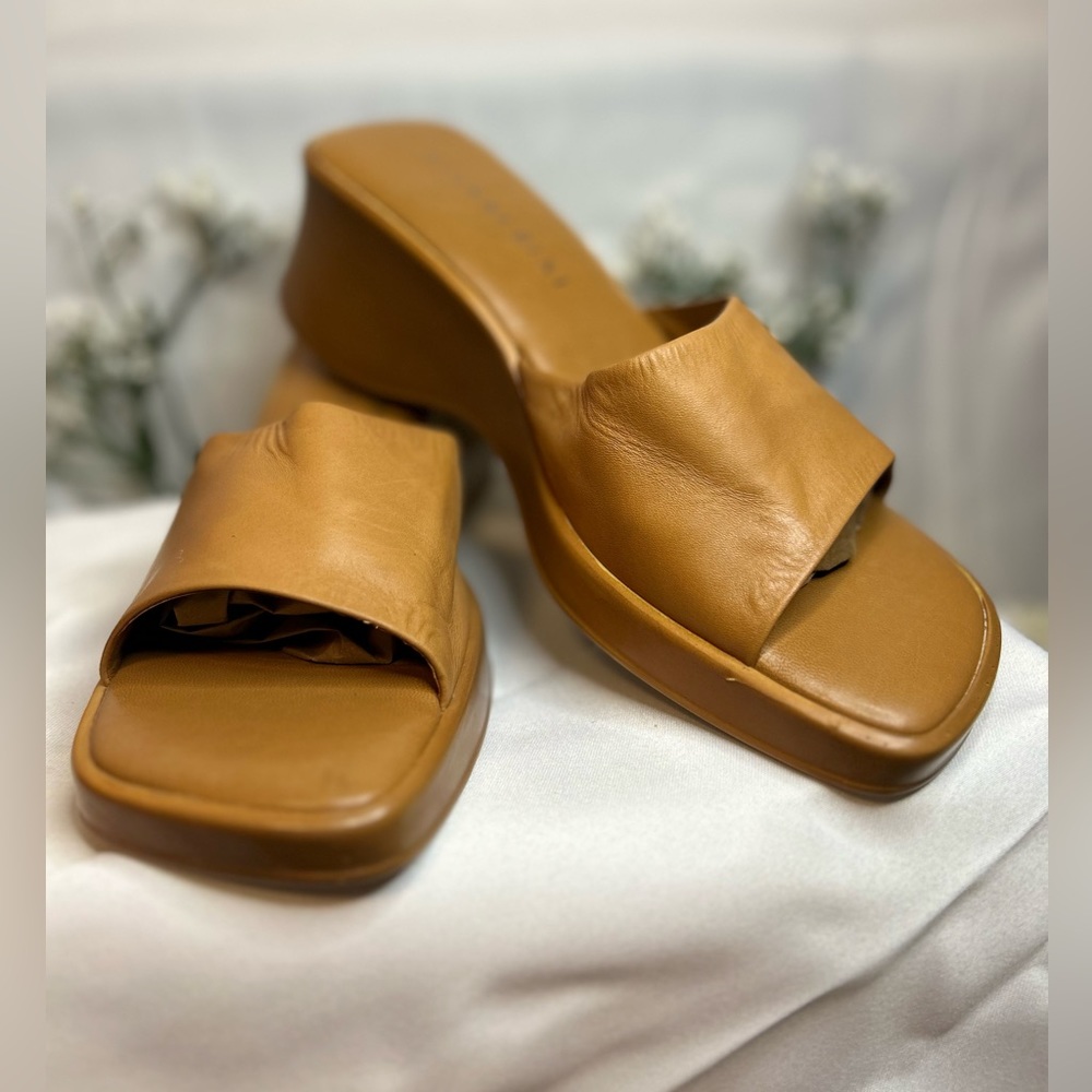 GIANNI BINI Leather Lola Sandals size 8.5
